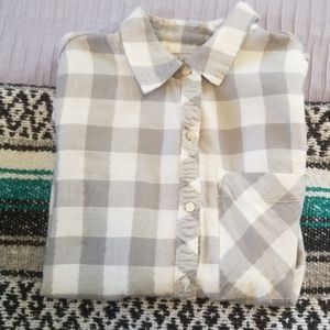 Long sleeve plaid shirt